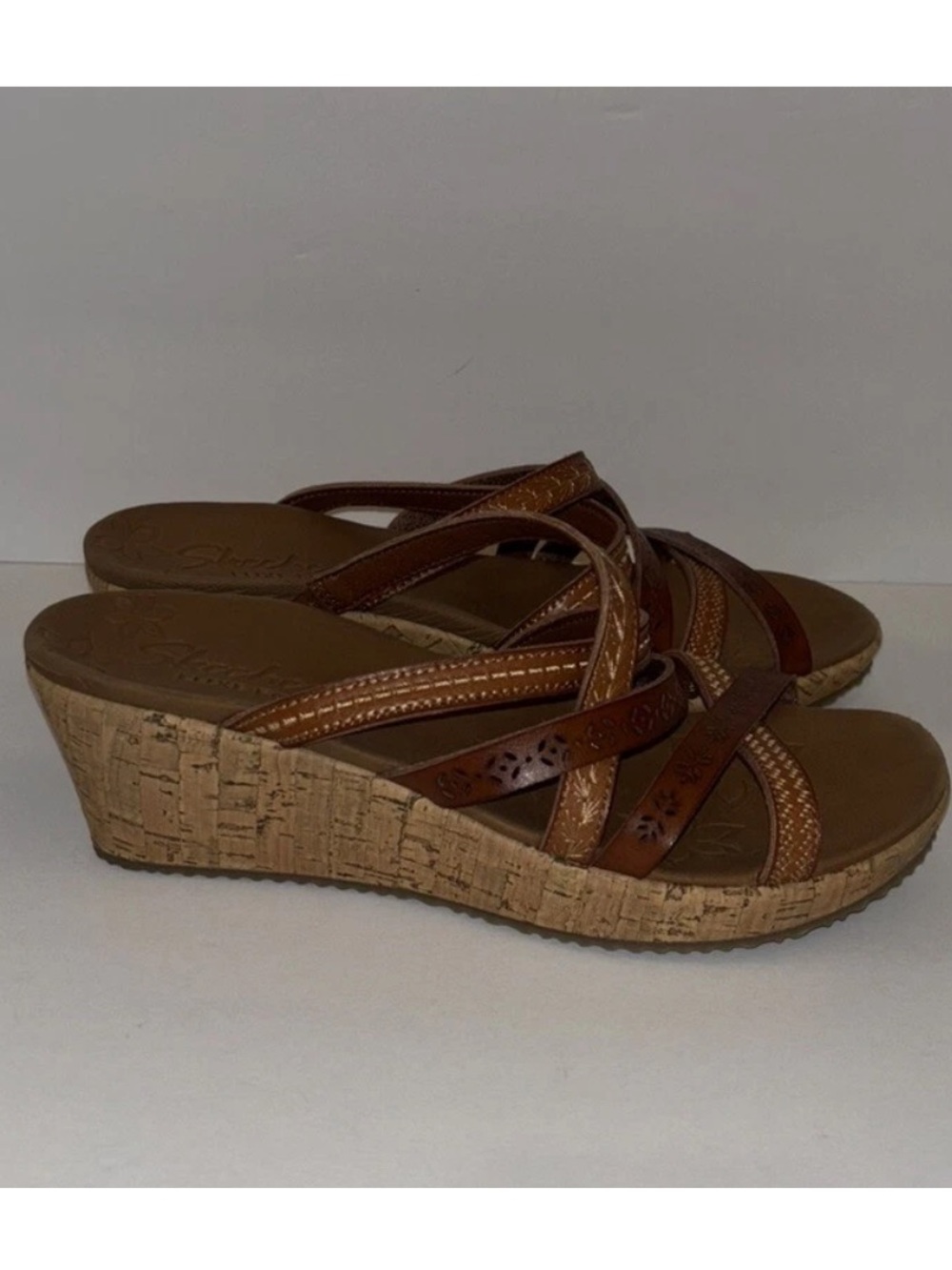 Skechers Sandals Womens Luxe Foam Wedge Brown Thong Shoes Size 10 NWOB